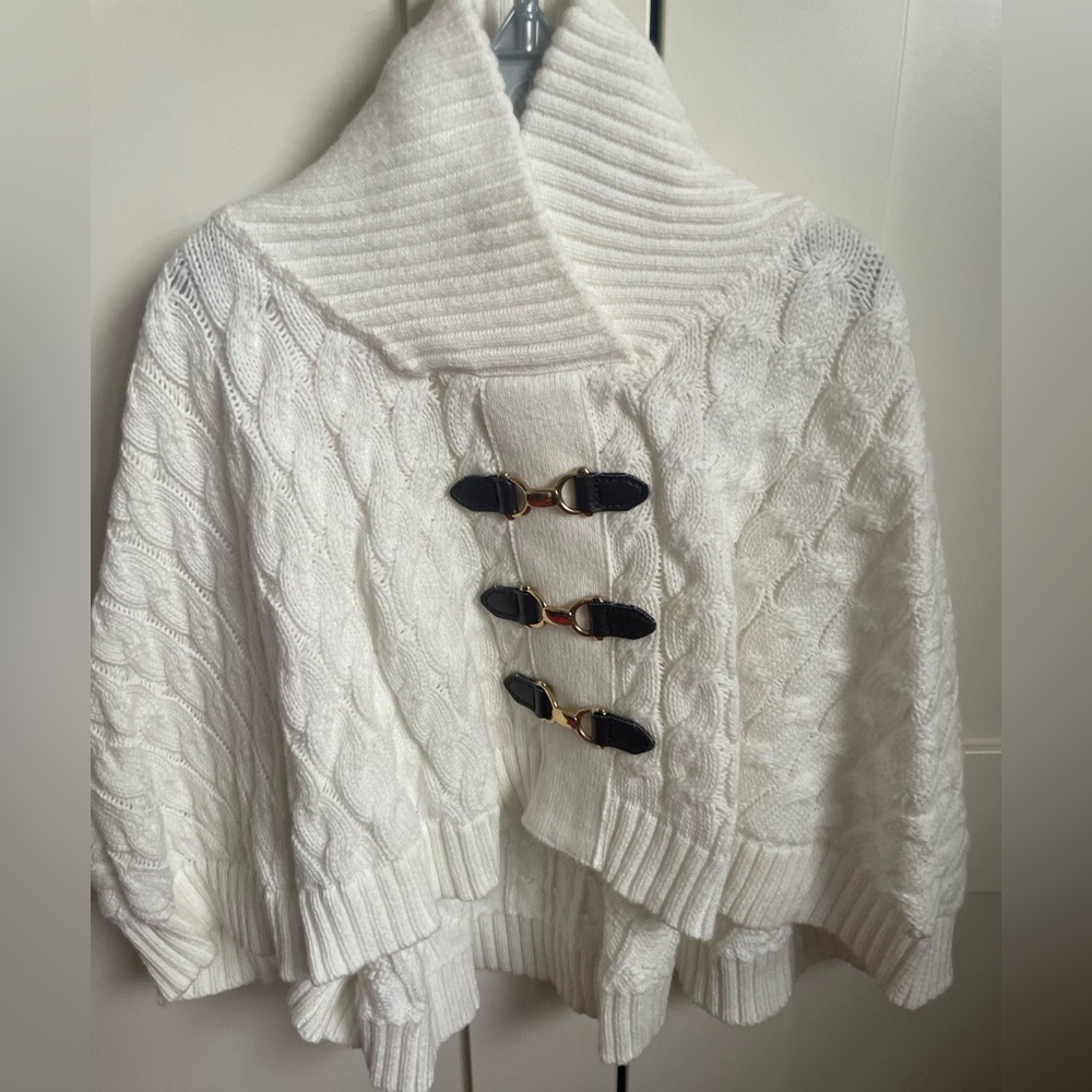 Gymboree 12-18 months white shawl